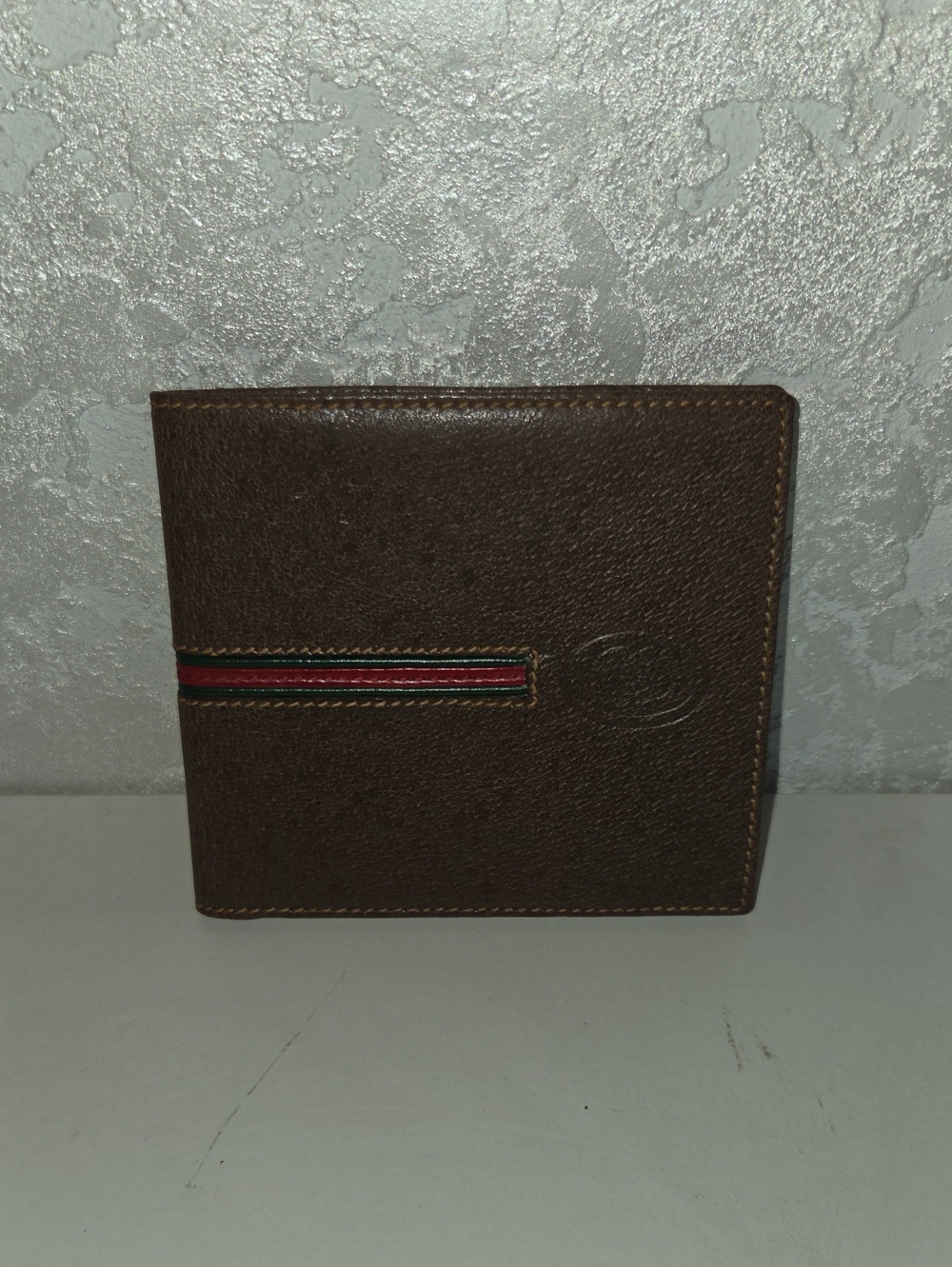 Gucci Brown Leather Wallet with Gold Logo Plaque